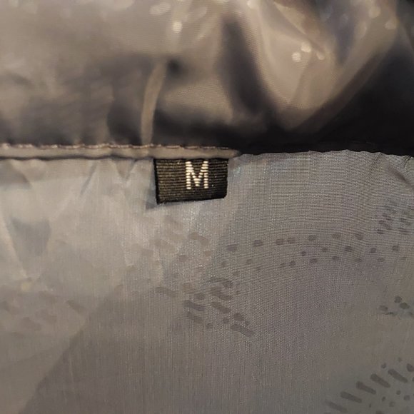 North Face Gray Wind Breaker Women's Size Medium - Picture 4 of 6